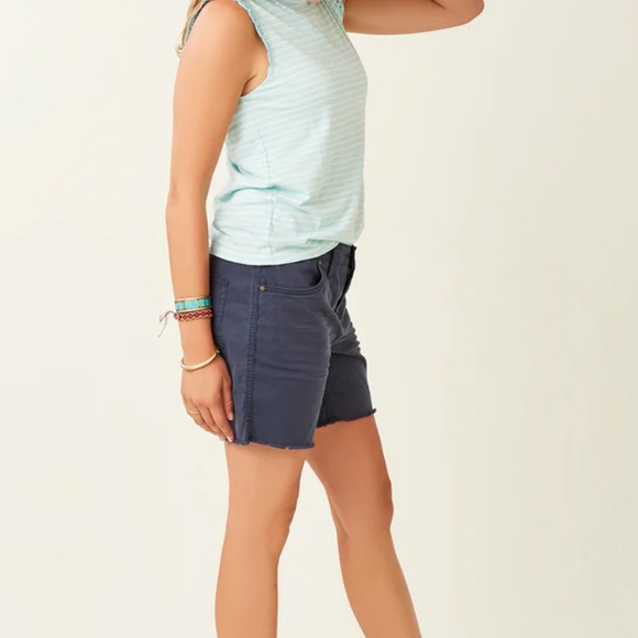 NWT: Oahu 6" Twill Short - Picture 2 of 3